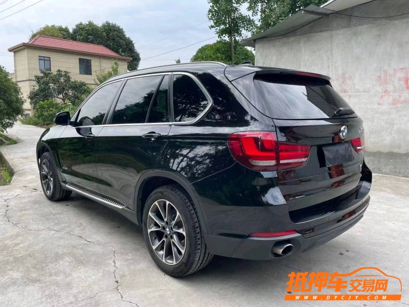 成都16年寶馬X55