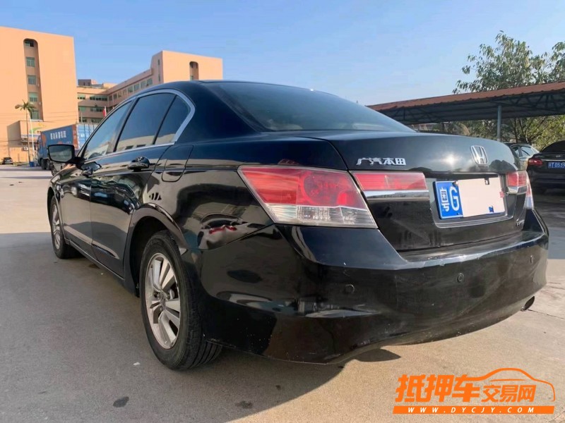 中山11年本田雅阁2