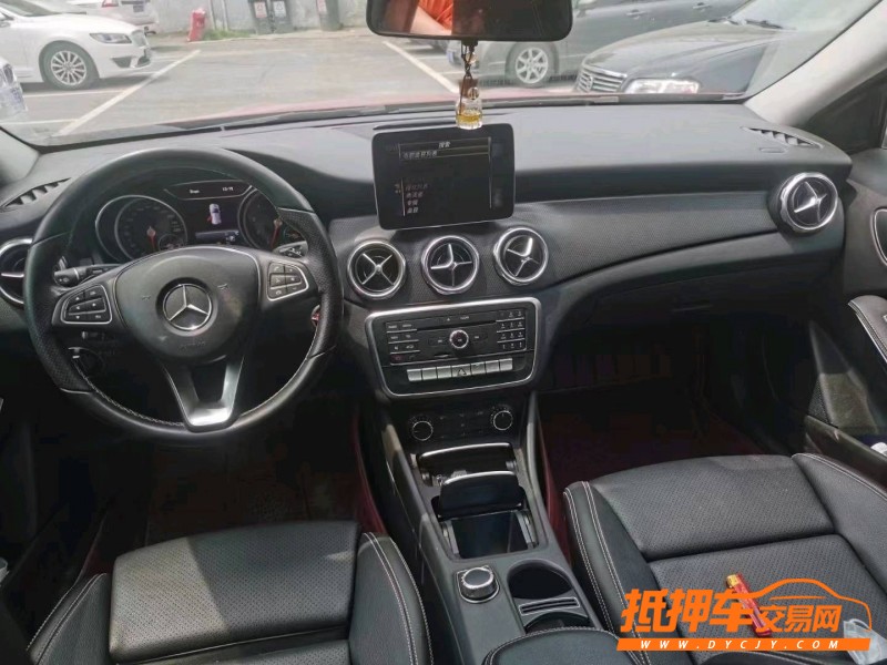 宜昌18年奔馳GLA4