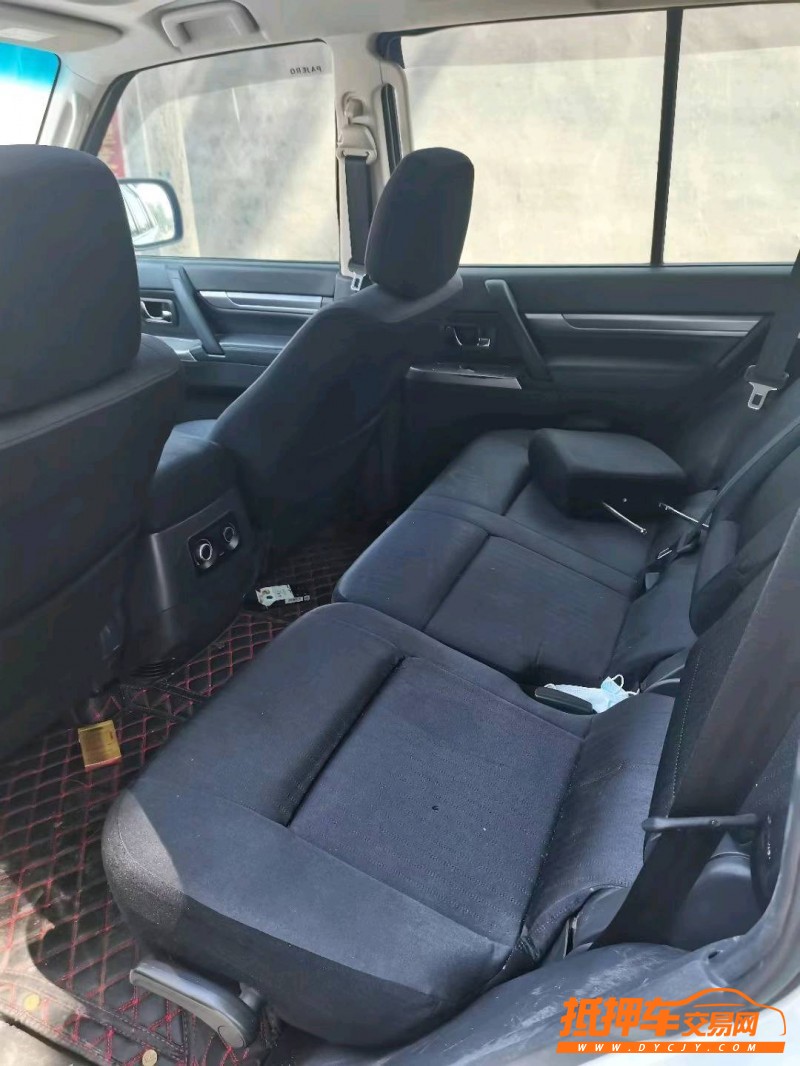 潍坊18年三菱帕杰罗2