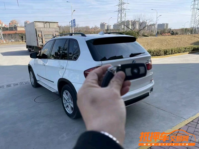 青岛12年宝马X56