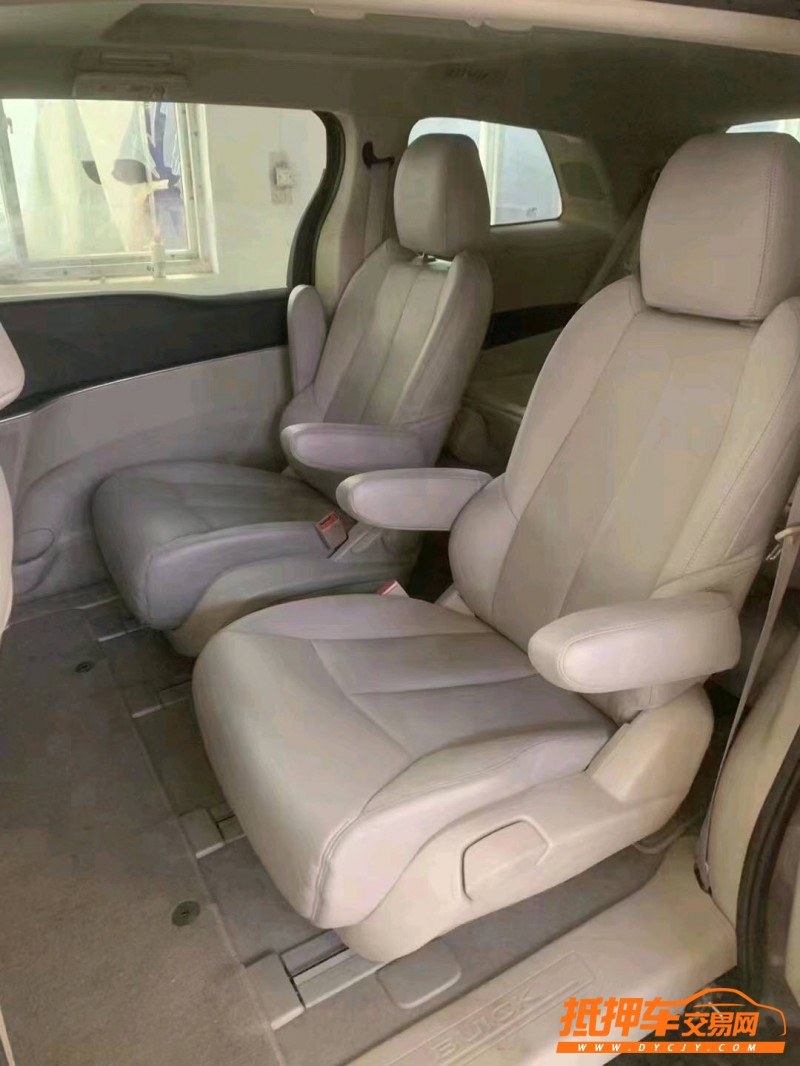 潍坊17年别克GL85