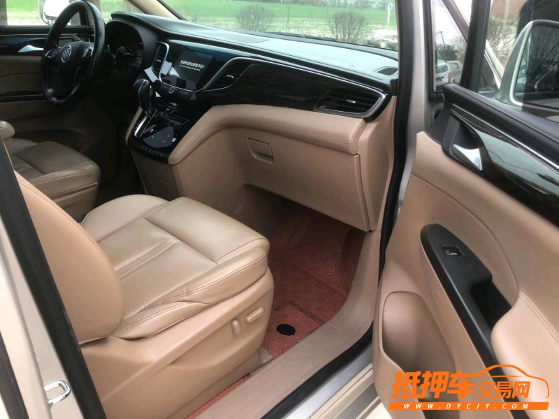 徐州17年别克GL87