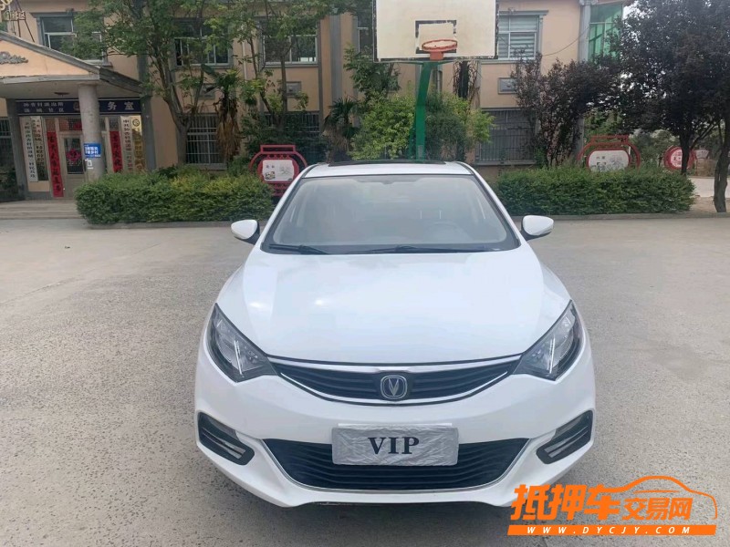 新鄉15年長安汽車逸動1