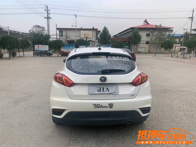 新鄉15年長安汽車逸動9