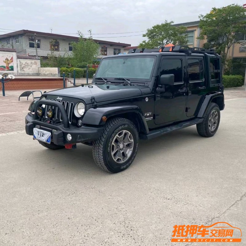 新鄉18年Jeep牧馬人3