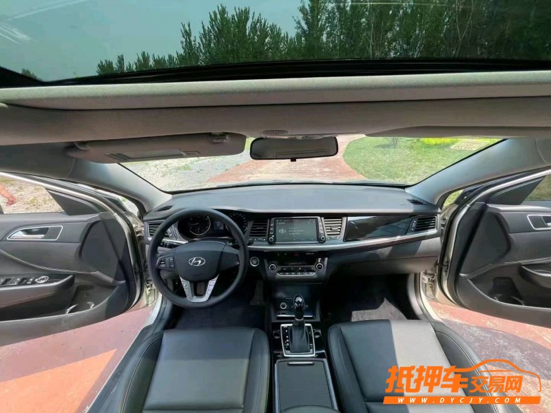 潍坊18年现代名图5