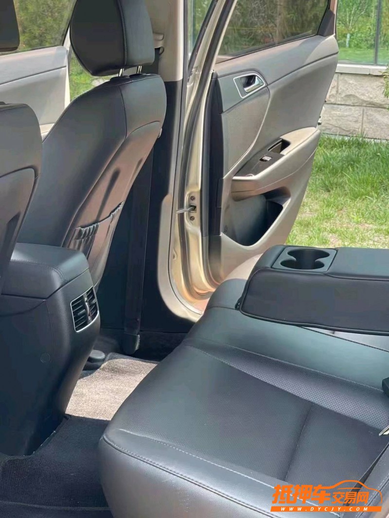 潍坊18年现代名图6