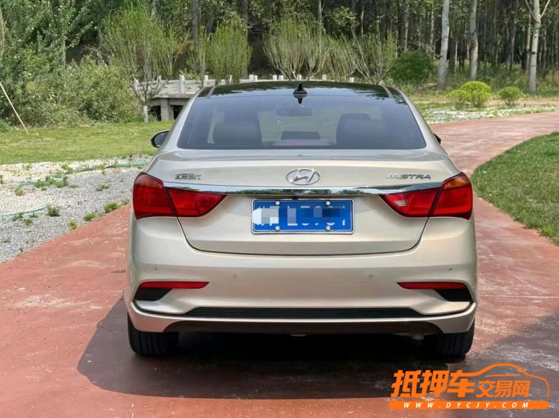 潍坊18年现代名图9