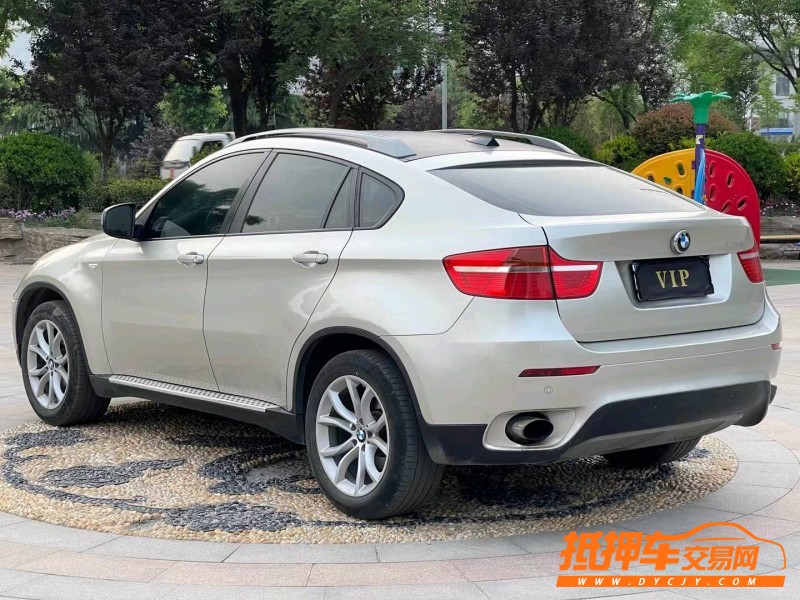 青岛13年宝马X66