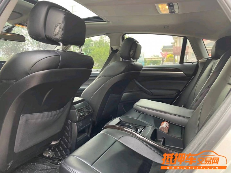 青岛13年宝马X68