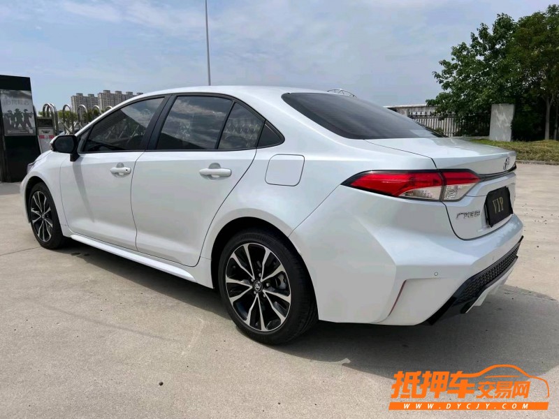 盐城21年丰田雷凌8