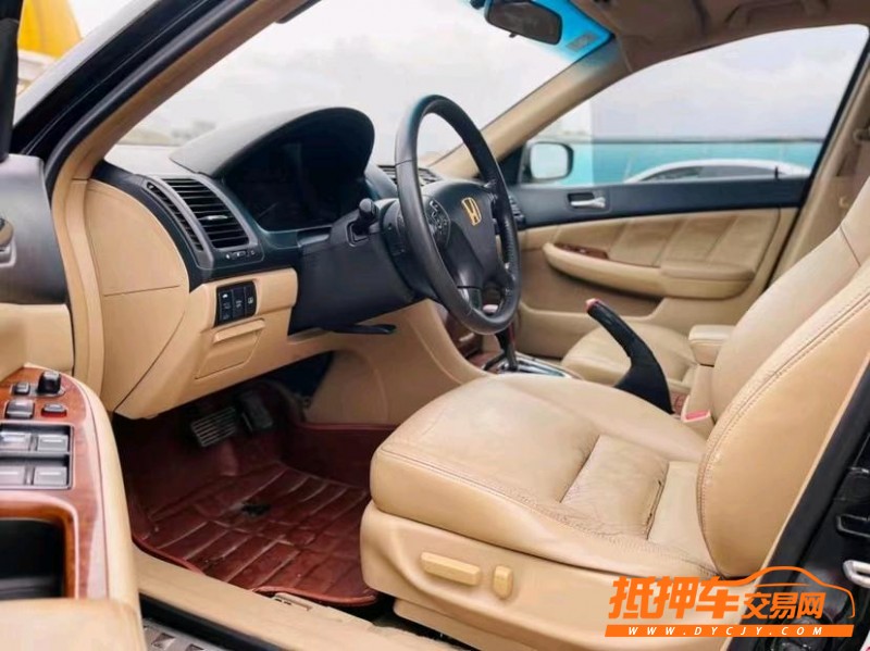 东莞07年本田雅阁4