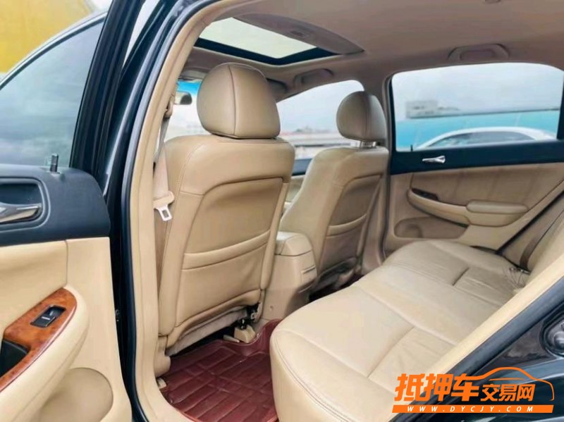 东莞07年本田雅阁6