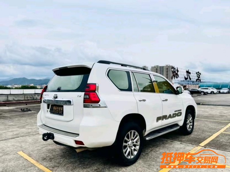 东莞18年丰田普拉多8