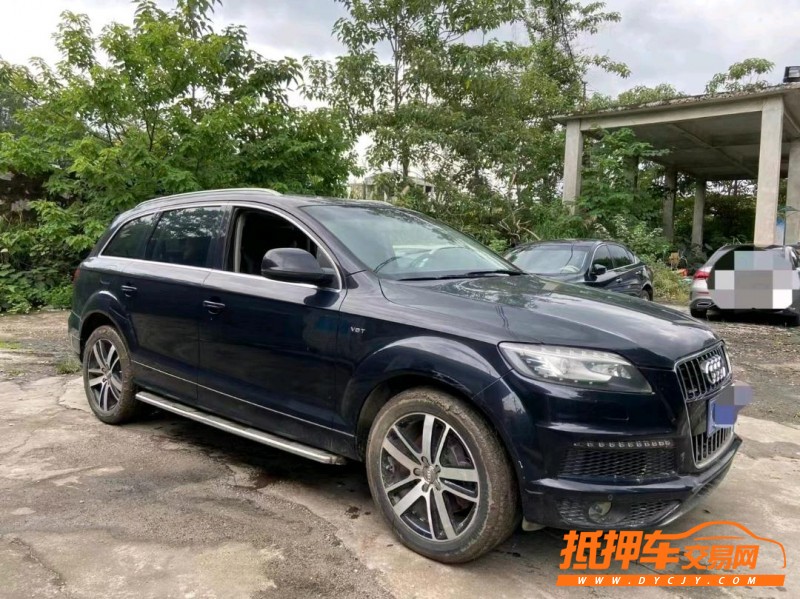 欽州10年奧迪Q79