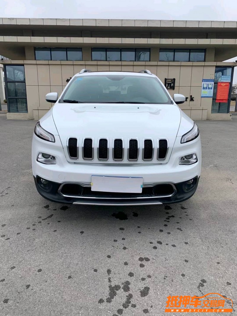 宿遷18年Jeep自由光1