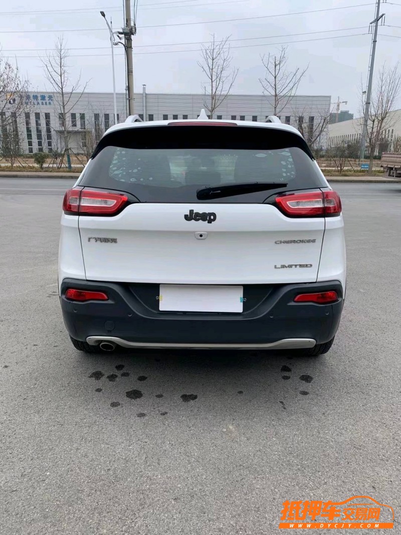 宿遷18年Jeep自由光9