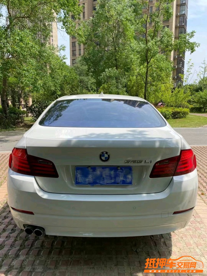 金華13年寶馬5系9
