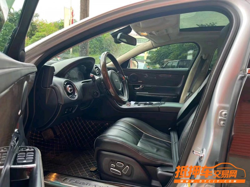 防城港11年捷豹XJL2