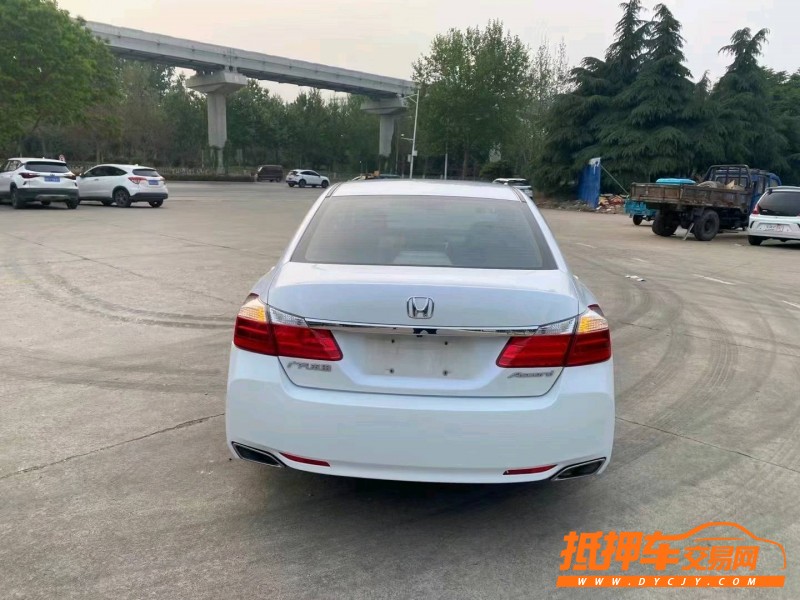 潍坊15年本田雅阁6
