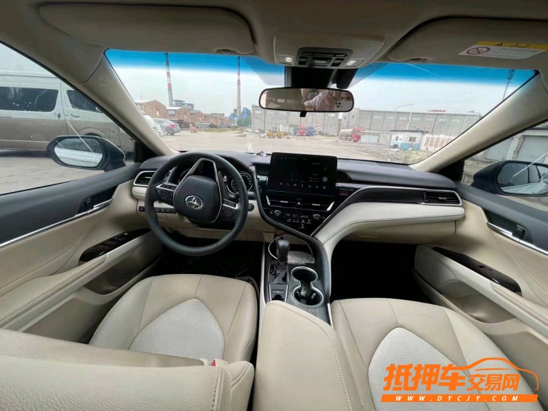 枣庄21年丰田凯美瑞1