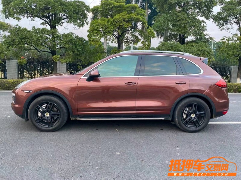 廣州12年保時捷卡宴3
