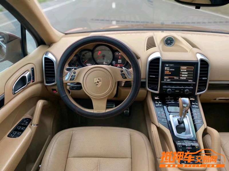 廣州12年保時捷卡宴9