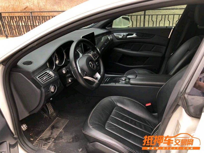 青岛17年奔驰CLS4