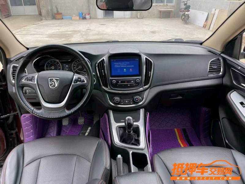 泰安17年寶駿5605