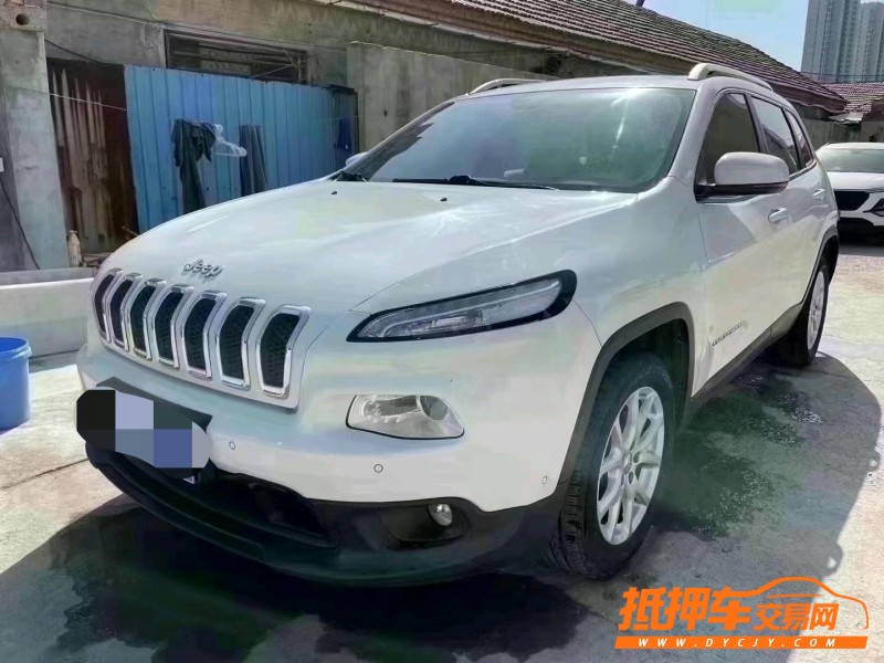 濰坊17年Jeep自由光2