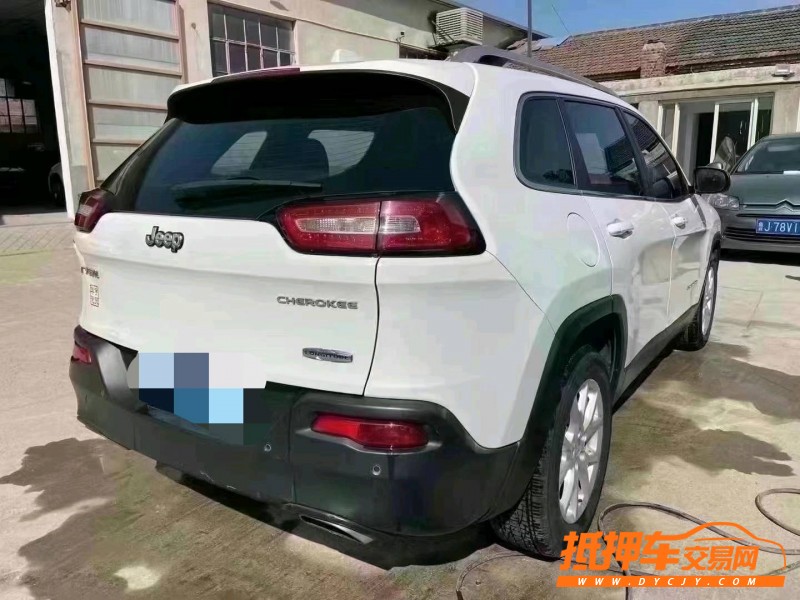 濰坊17年Jeep自由光3