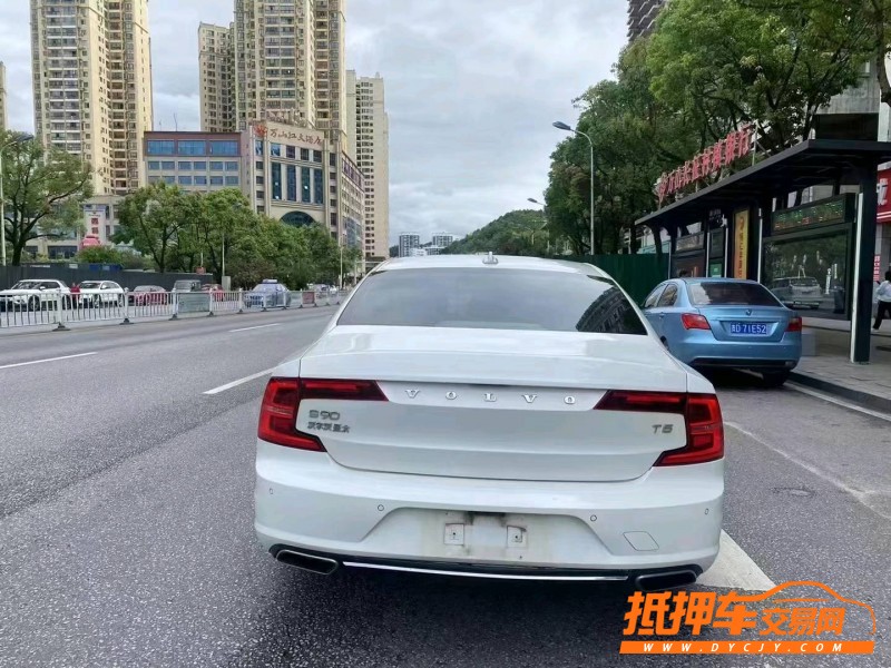 黔西南17年沃爾沃S902