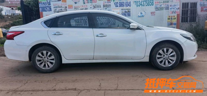 思茅18年日產天籟9