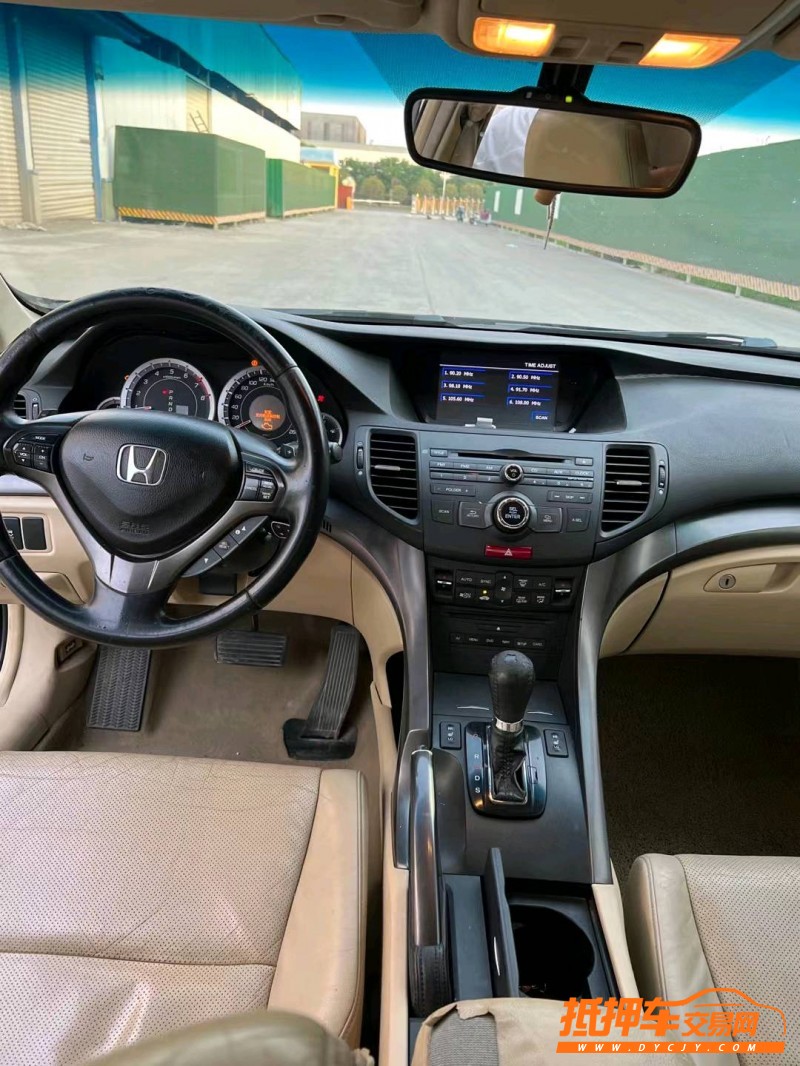 徐州14年本田思铂睿3