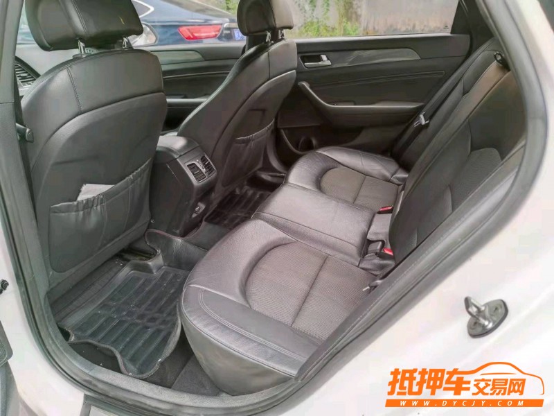北京15年现代索纳塔九2