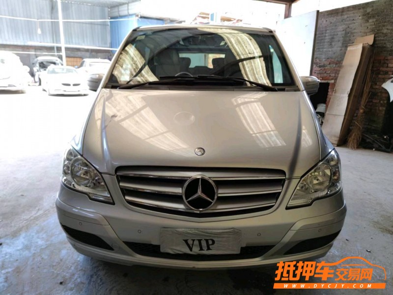 北京16年奔驰唯雅诺6