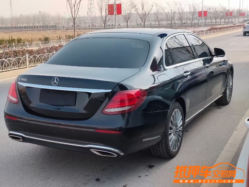 青岛20年奔驰E2