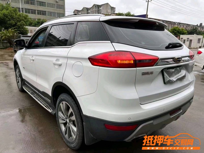 吉安17年吉利博越8