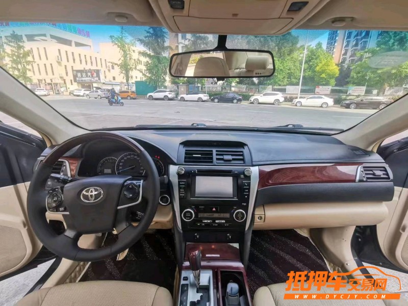 北京12年丰田凯美瑞9