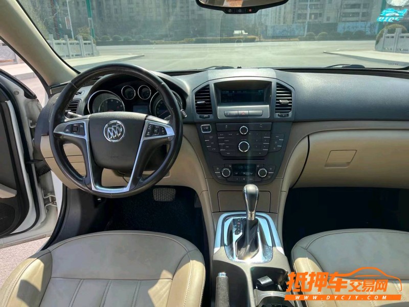 徐州12年别克君威3