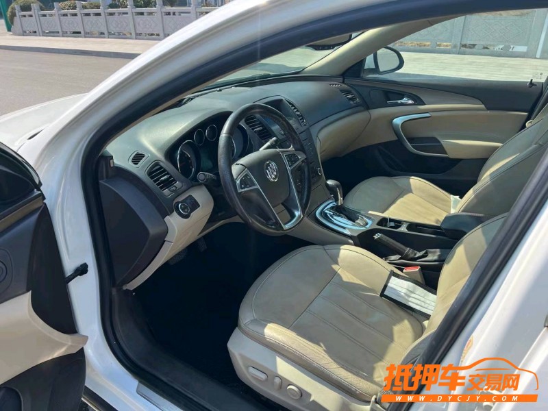 徐州12年别克君威9