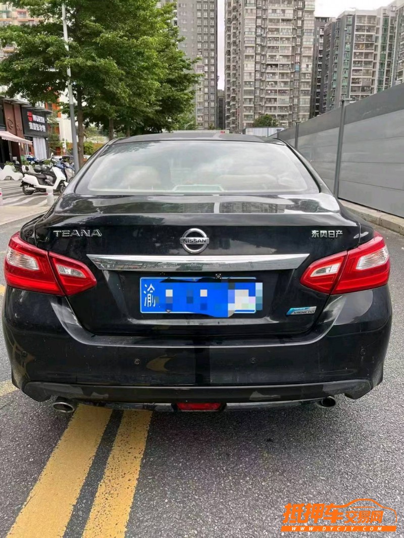 防城港19年日產天籟3