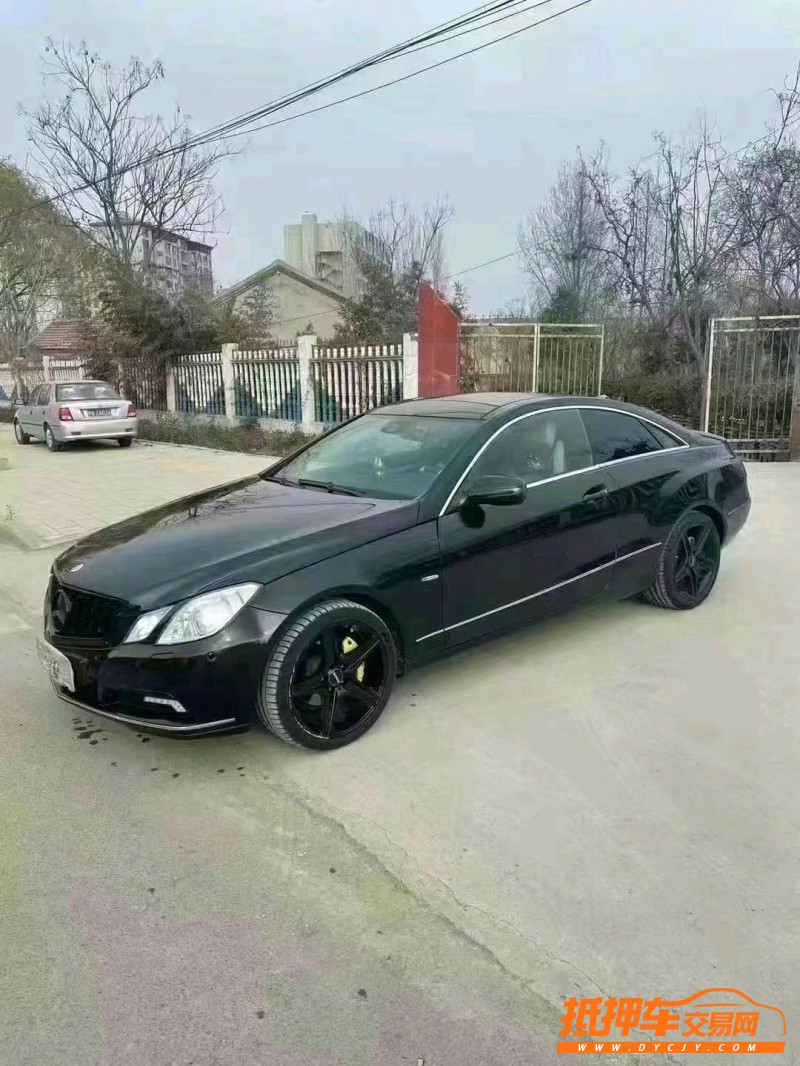 青岛10年奔驰E2