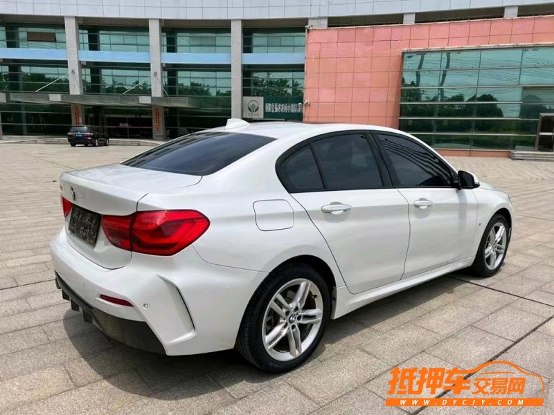 盐城19年宝马1系8