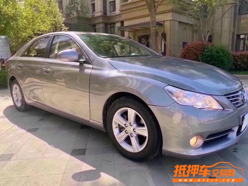 潍坊11年丰田锐志8