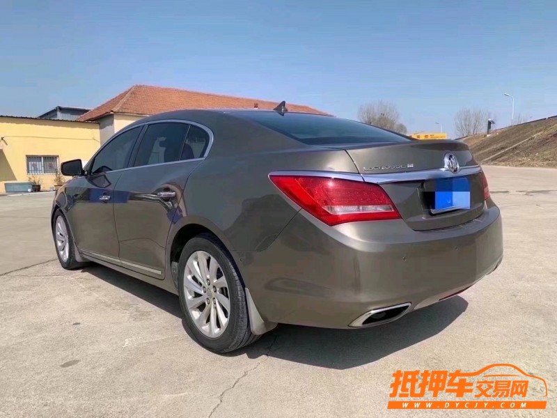 青岛14年别克君越4