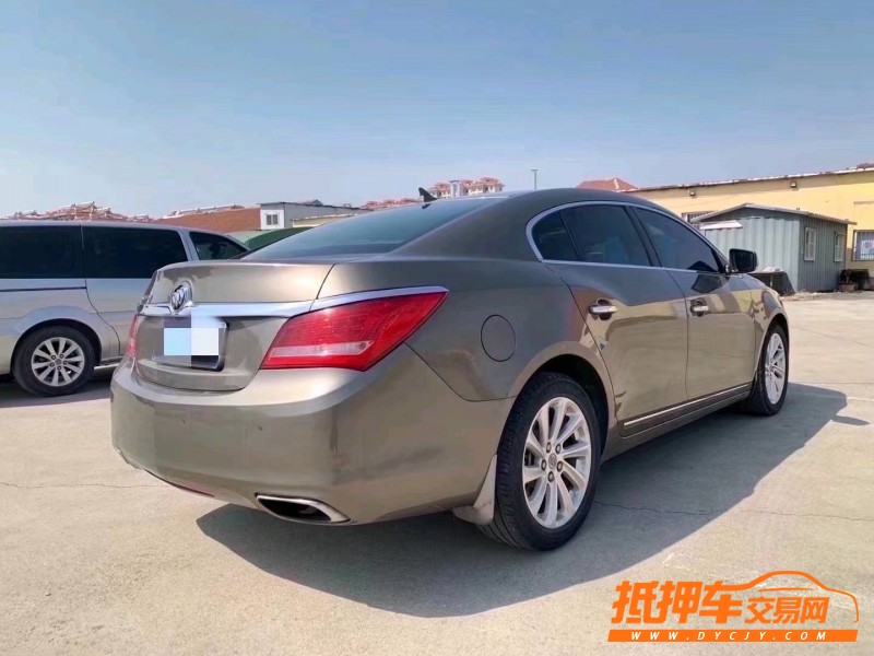 青岛14年别克君越6