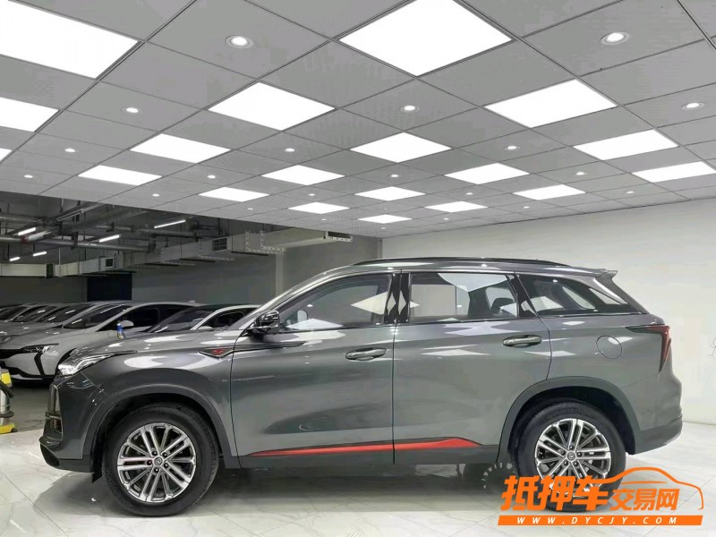 成都20年長安汽車CS753