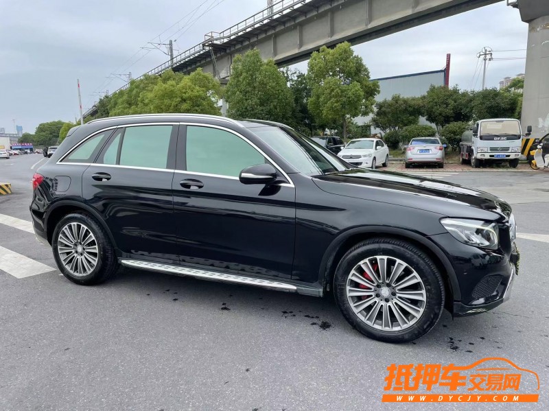 北京16年奔驰GLC2